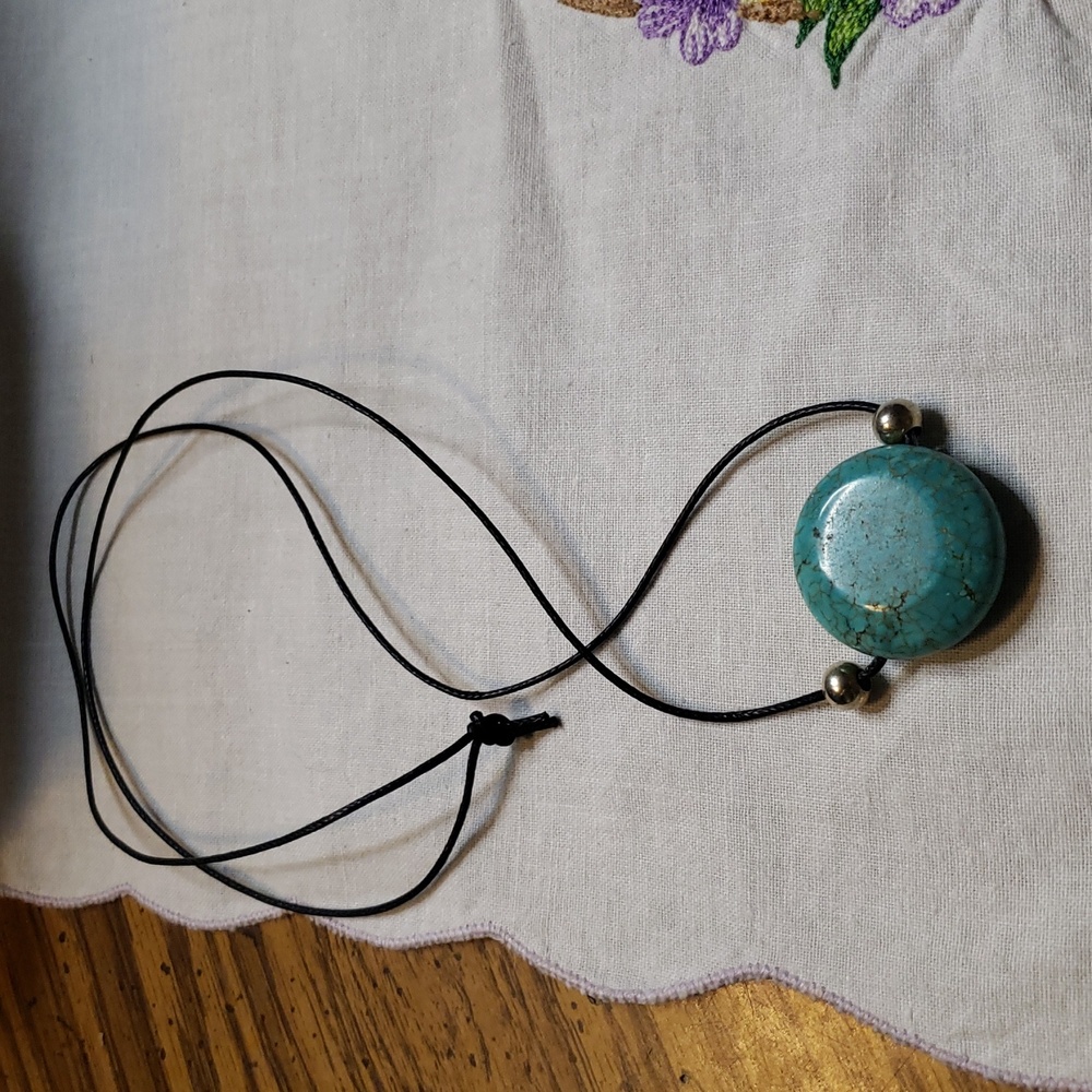Beautuful Artisan Made Faux Turquoise Pendant Necklace